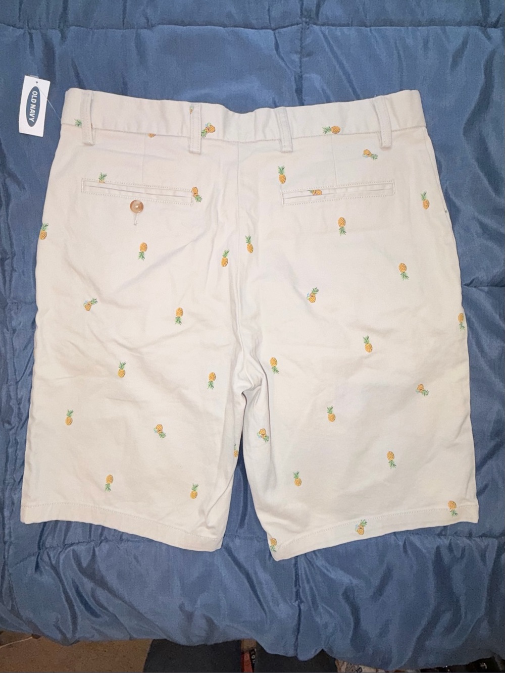Old Navy Men's 32 Ultimate Slim Pineapple Print Chino Shorts NWT - Picture 2 of 7